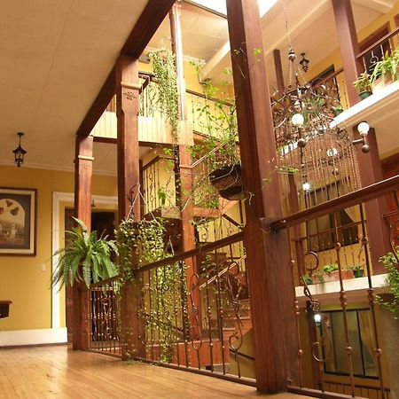 Albergue Mía Leticia Quito Exterior foto