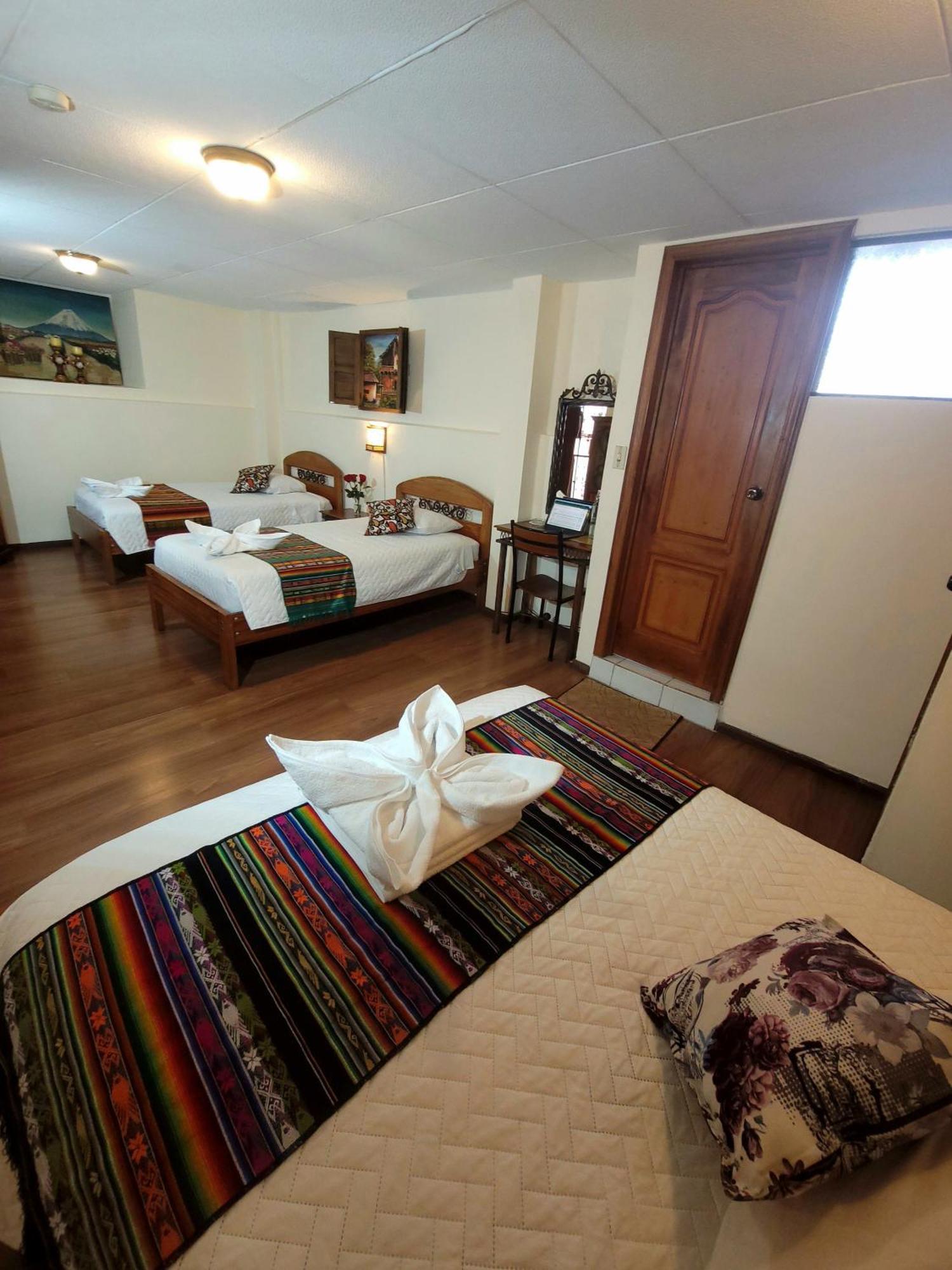 Albergue Mía Leticia Quito Exterior foto